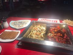 -二荆条·蜀鲜汇城市森林火锅