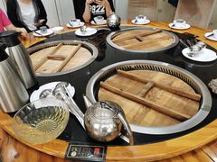 -老刘生态大鱼坊铁锅炖鱼(赛马场店)