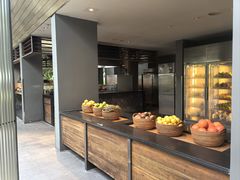-三亚艾迪逊酒店·海滩烧烤 BARBACOA·现场乐队·浪漫晚餐·烧烤海鲜