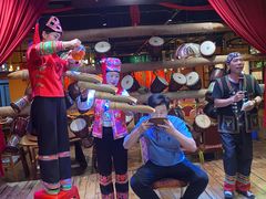 -老滇山寨•云南特色菜•地方菜•民族风情歌舞表演(金碧店)