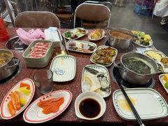 -四囍码头海鲜烧烤自助火锅(外滩南京东路悦荟广场店)