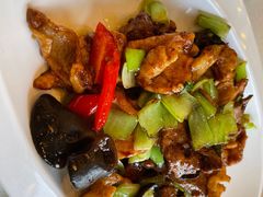-鑫巴蜀小镇 · 水煮鱼专研店(玉桥店)