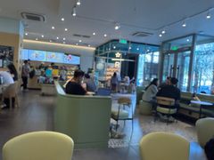 -星巴克臻选(华堂·新辰汇店)