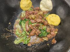 -鲁员外地锅鸡地锅鱼(古墩路店)