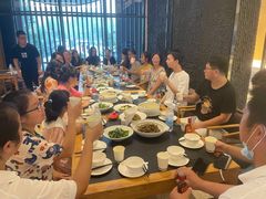 -鱼鲜饭香·招牌汽锅剁椒鱼头王