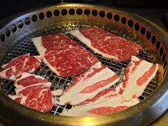 -铭牛烧肉·和牛海鲜自助(高新月牙湖店)