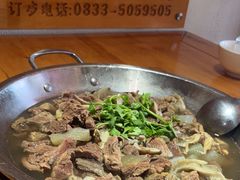 -大众跷脚牛肉馆·非遗传承单位(峨眉山店)