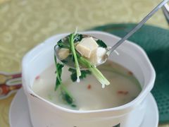 芫茜豆腐鳝骨汤-台山美食一绝阿四台山黄鳝饭(阿四创作店)