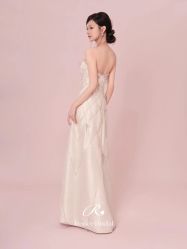点击看大图 -Renee芮亦婚纱