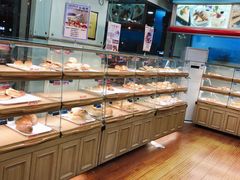 面包甜点陈列柜-新侨三宝乐面包店(崇文门店)
