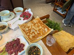 -乡土黄·鲜牛肉火锅·小龙虾(兴业街店)
