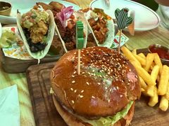 -Famous肥猫墨西哥音乐餐吧(五棵松华熙LIVE店)