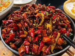 铁板鱿鱼-舌尖上的食缘花园主题餐厅