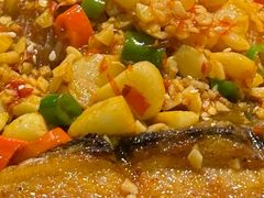 -辣尚瘾·烤鱼·新川菜(交大直营店)