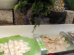 -四囍码头海鲜烧烤自助火锅(外滩南京东路悦荟广场店)