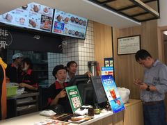 -万和春排骨砂锅米饭(湖北路店)