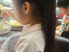 -鞍山大白鲨美食酒店