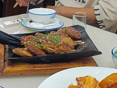 -老码头黑皮肘子锅包肉熏酱水饺(文政街店)