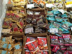 零售区-来伊份(香积寺路店)