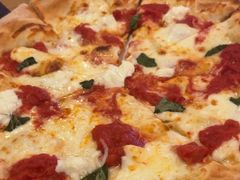 -城市大道红炉披萨烘焙坊