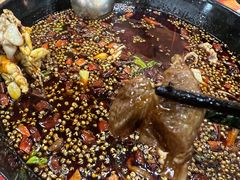 -烧哥美蛙肥肠鱼火锅·十五年社区店