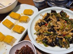 -95号酱骨·一块豆腐(展春园西路店)