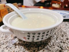 民国美龄粥-南京大牌档(香港广场店)