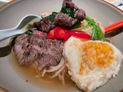-左庭右院鲜牛肉火锅黑金店(陆家嘴中心店)