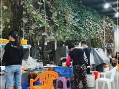 -蚝哥花姐湛江烤生蚝(美丽湾市场店)