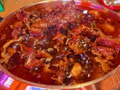 -虾弄弄海派小龙虾·牛羊蝎子火锅