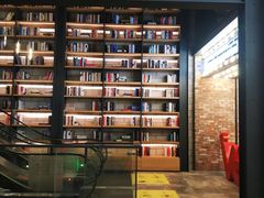 -CGV影城(滨江天街IMAX店)