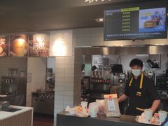 -麦当劳(乳山路店)