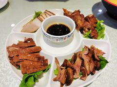 李连贵熏酱拼盘-李连贵熏肉大饼(丰台南路地铁站店)