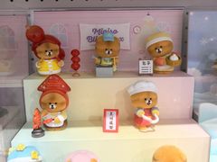 -名创优品(北京新中关购物中心地铁层店)