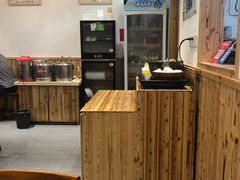 大堂-老前童小吃(北明程路店)