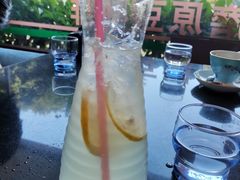 -OLD TREE老树咖啡·西餐厅(台山人工湖店)