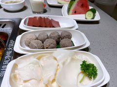 -海底捞火锅(曹安公路店)