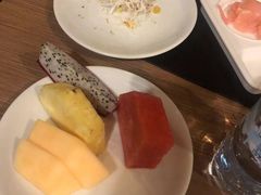 -彩虹云霄酒店75层国际自助餐