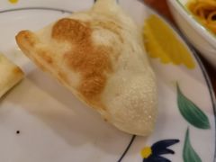 蒜香烤饼-萨莉亚意式餐厅(深圳北站店)