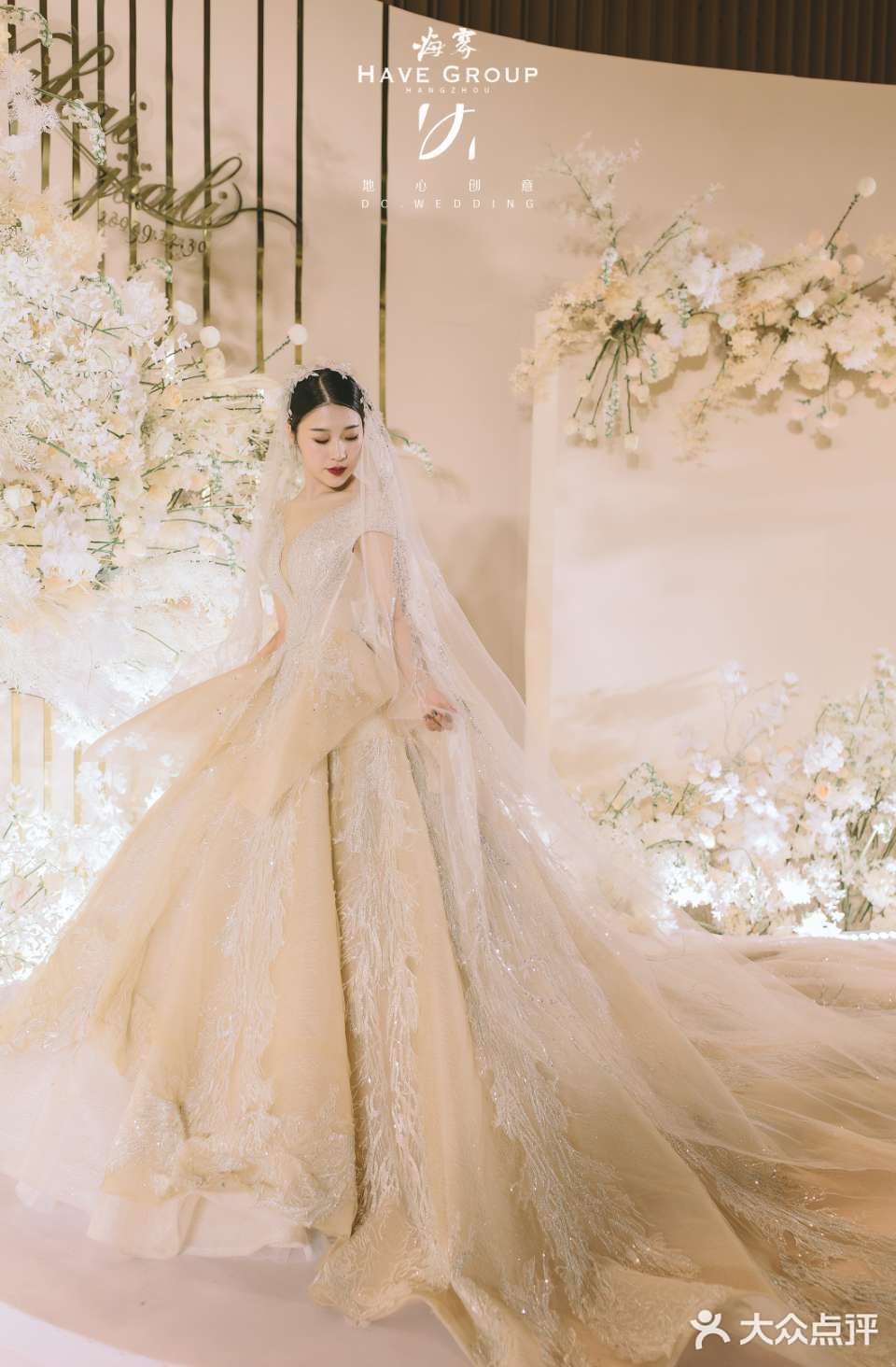 婚礼上自然流露的幸福感让现场更有温馨浪漫的氛围