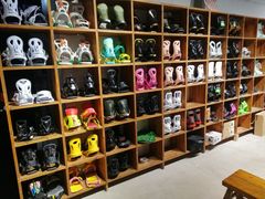 -4+2肆加贰雪具库(上庄店)