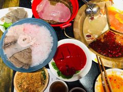 -周师兄大刀腰片火锅(洪崖洞旗舰店)