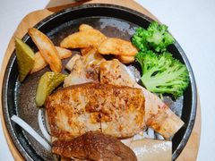 燃焰朗姆牛排-俄士厨房(时代天街店)
