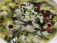 -魏铭鱼头捞饭(晋阳路店)