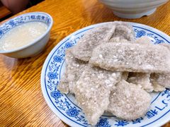 老北京炸灌肠-门框胡同百年卤煮(新街口店)