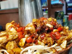 特色牛蛙锅-超越炭火牛蛙火锅鸡(河东店)