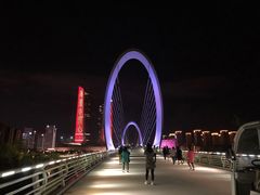 -南京眼步行桥