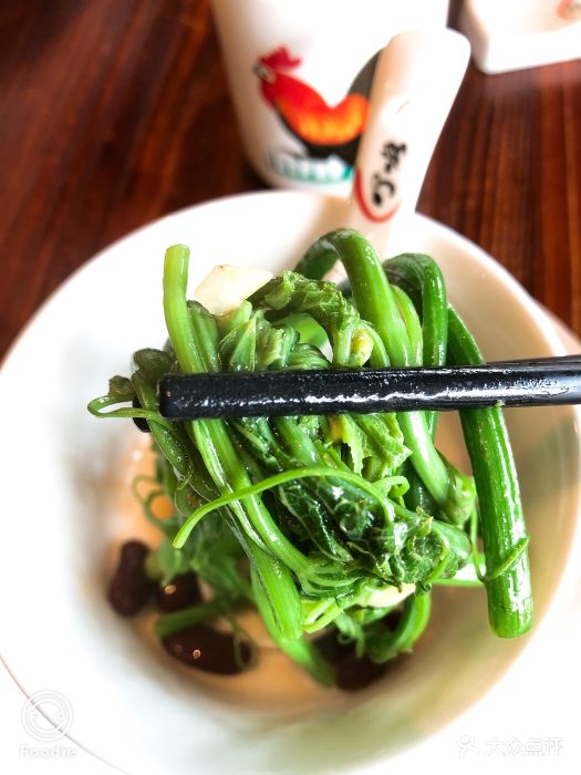 蒜蓉炒龙须菜