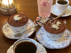-Café Monson