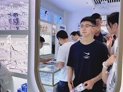 -新视达眼镜店·蔡司·依视路(名镜苑店)